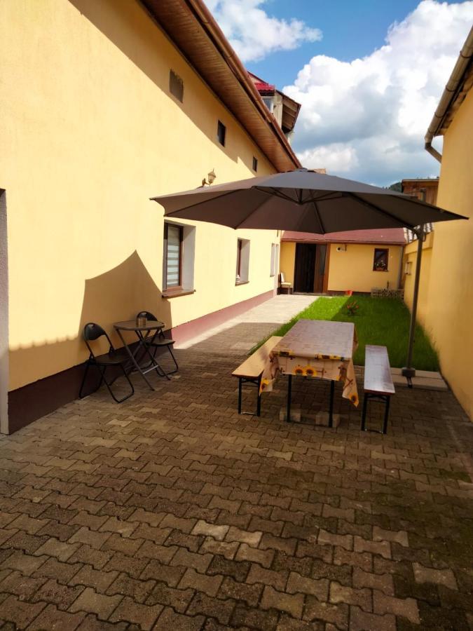 Mario'S Cozy Apartment Rîşnov Екстериор снимка