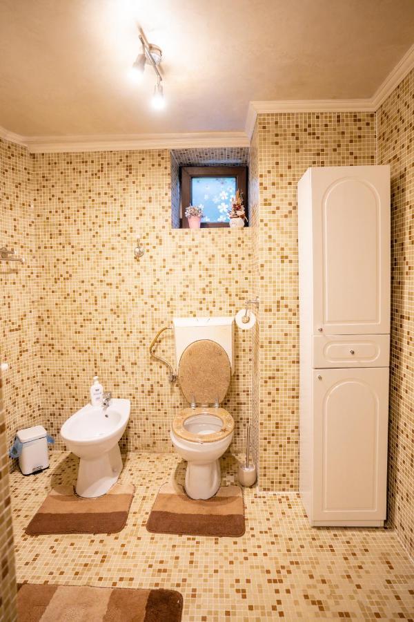 Mario'S Cozy Apartment Rîşnov Екстериор снимка