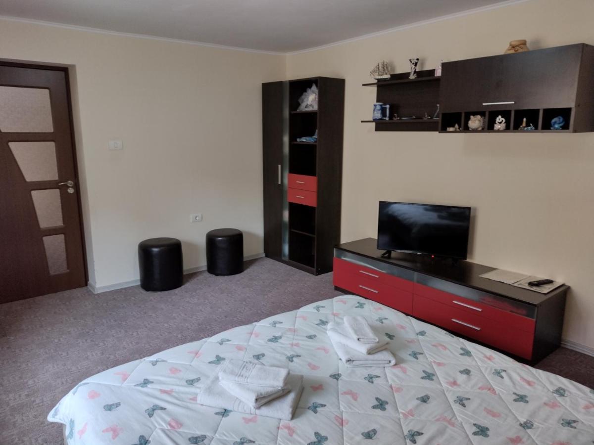Mario'S Cozy Apartment Rîşnov Екстериор снимка